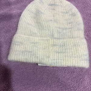 & Other Stories knit beanie in a soft cream/ivory color NWT